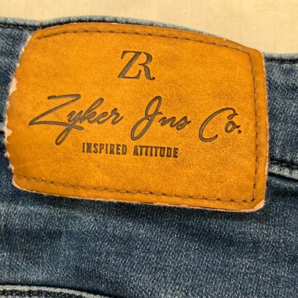 Zyker Ins Co   Designer Denim Shorts - Picture 5 of 16